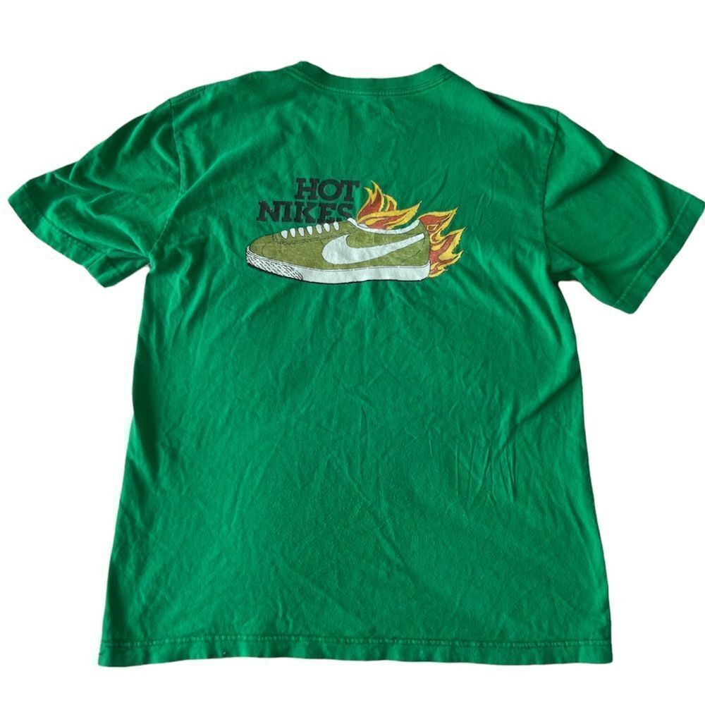 NIKE vintage super fast  t shirt short sleeve HOT NIKES size small mens D108